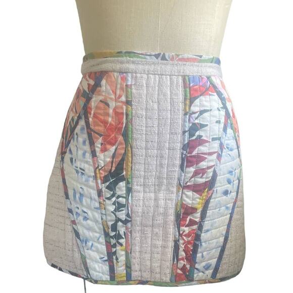 Quilted A-Line Mini Skirt Off White & Metallic Print Size XS - Picture 1 of 6